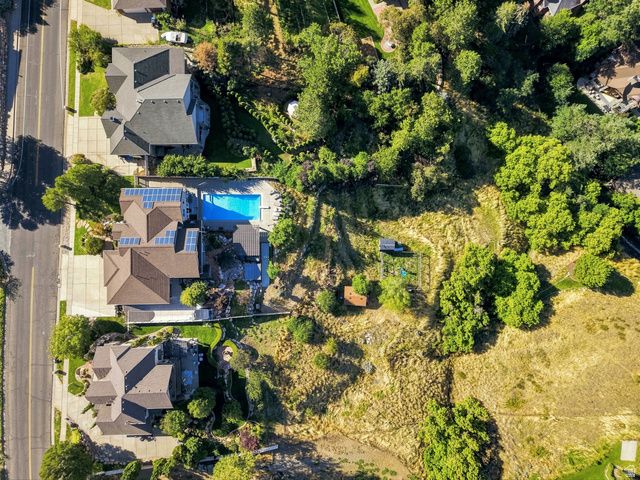 1385 N COMPTON RD, Farmington, UT 84025