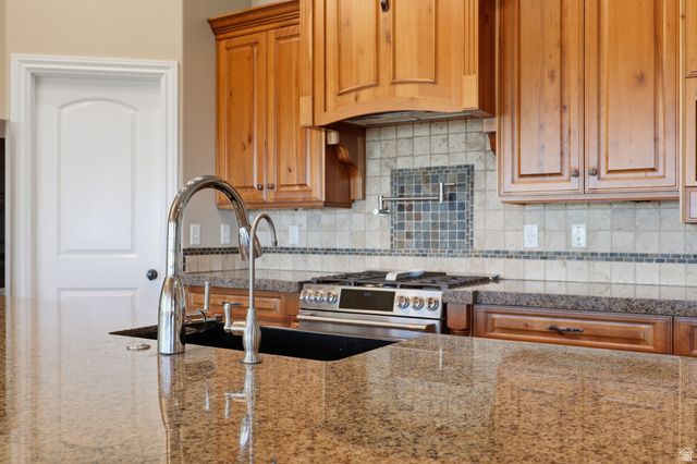 1385 N COMPTON RD, Farmington, UT 84025