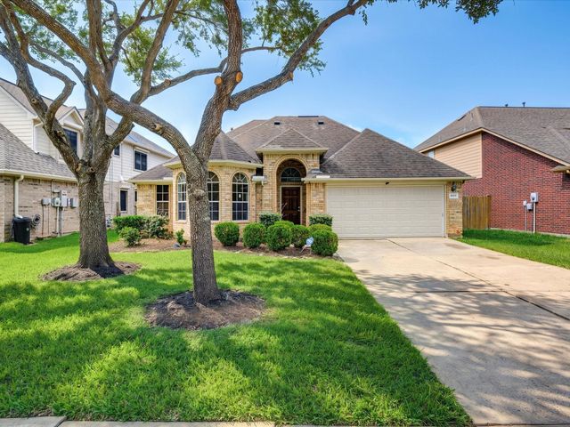 4619 Schiller Park Lane, Sugar Land, TX 77479