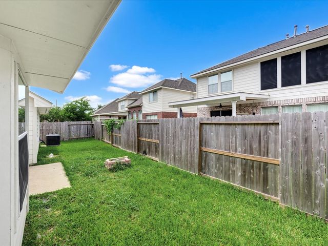 4619 Schiller Park Lane, Sugar Land, TX 77479