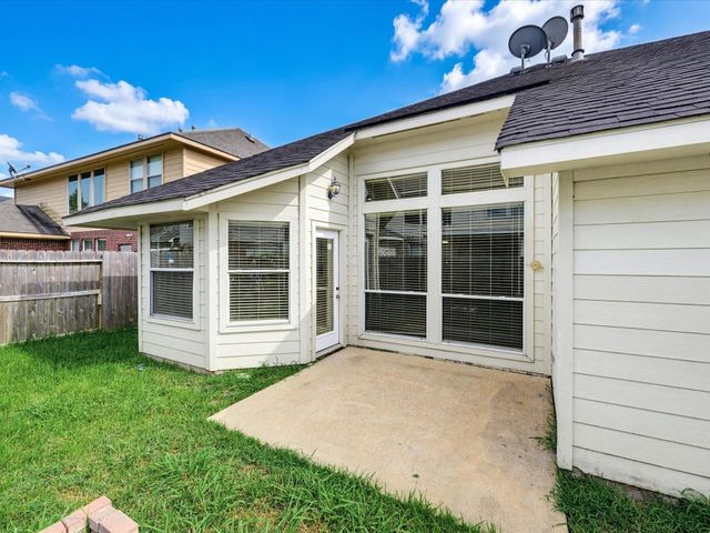 4619 Schiller Park Lane, Sugar Land, TX 77479