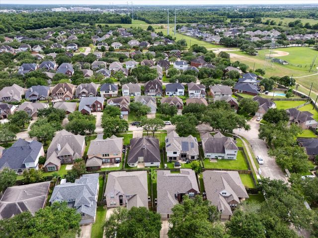 4619 Schiller Park Lane, Sugar Land, TX 77479