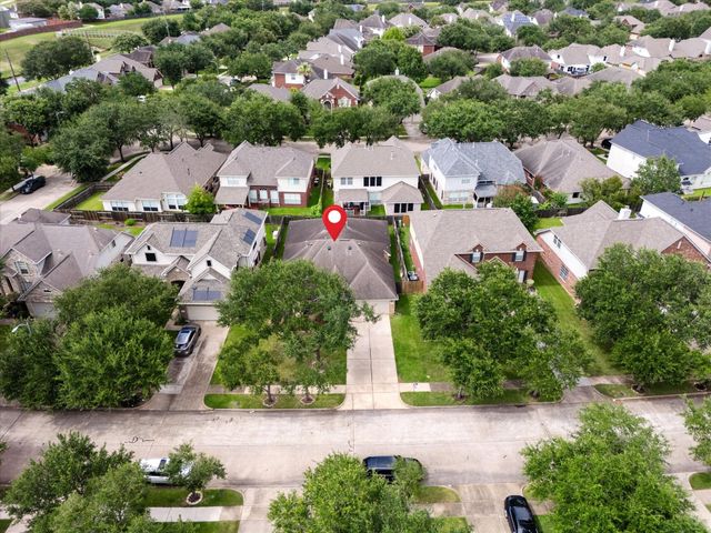 4619 Schiller Park Lane, Sugar Land, TX 77479