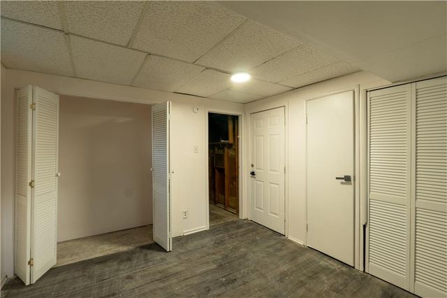 9525 Manning Avenue, Kansas City, MO 66134