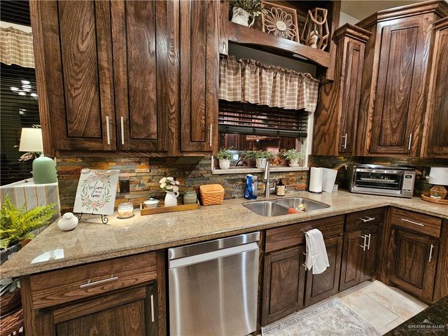 13908 N 39th Street, Edinburg, TX 78541