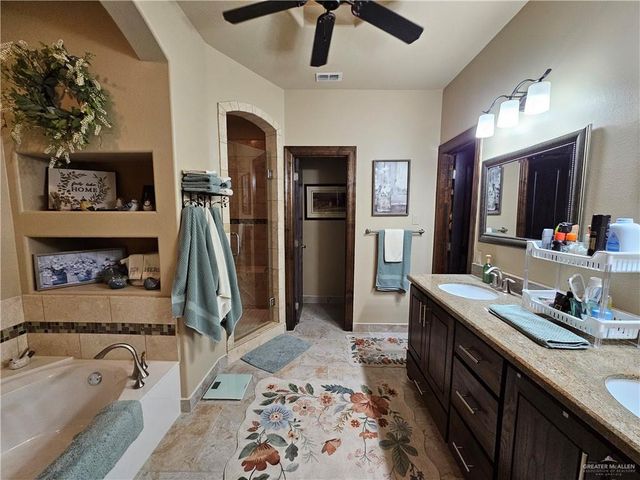 13908 N 39th Street, Edinburg, TX 78541