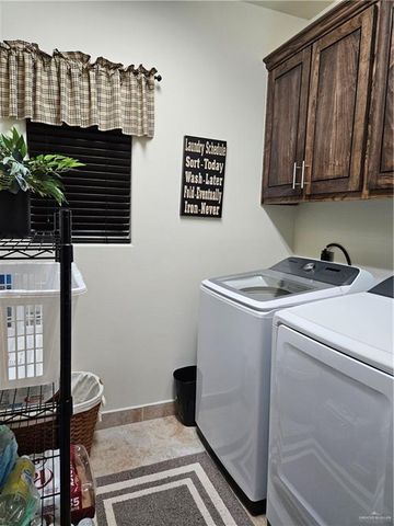 13908 N 39th Street, Edinburg, TX 78541