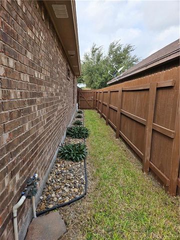 13908 N 39th Street, Edinburg, TX 78541