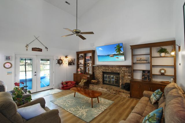 104 Excaliber Place, North Charleston, SC 29418