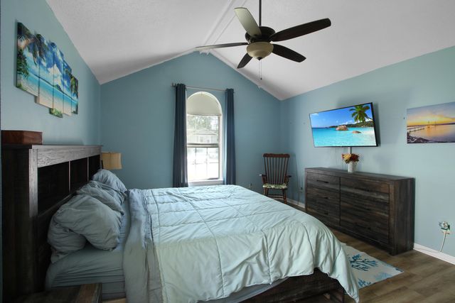 104 Excaliber Place, North Charleston, SC 29418