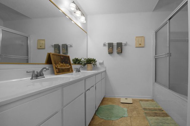 104 Excaliber Place, North Charleston, SC 29418