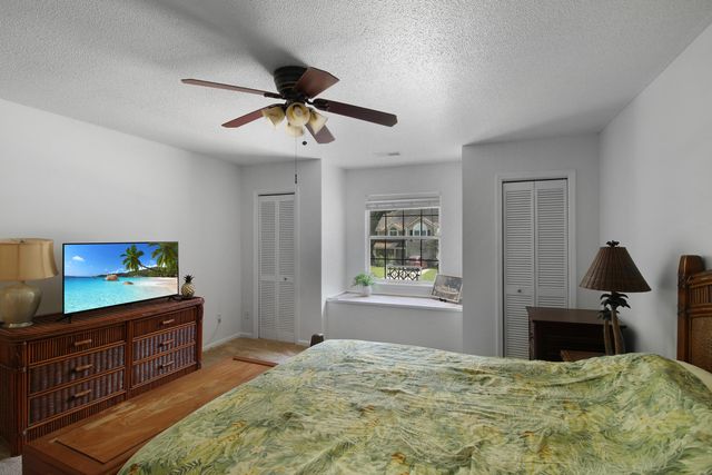 104 Excaliber Place, North Charleston, SC 29418