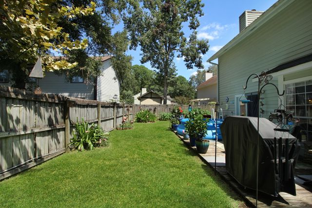 104 Excaliber Place, North Charleston, SC 29418