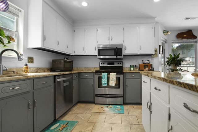 104 Excaliber Place, North Charleston, SC 29418