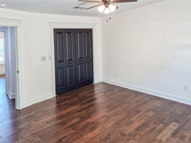 253 County Road 840, Angleton, TX 77515