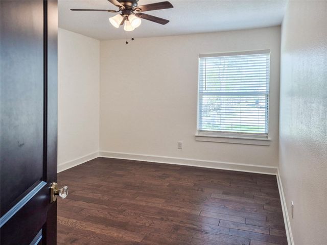 253 County Road 840, Angleton, TX 77515