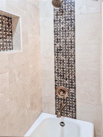 253 County Road 840, Angleton, TX 77515