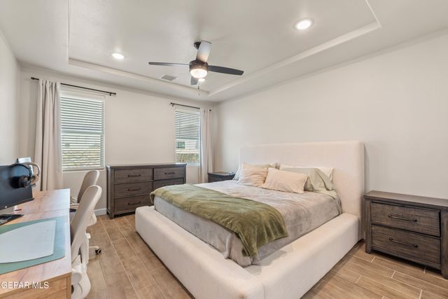 828 PASEO SOLAR Drive, El Paso, TX 79928