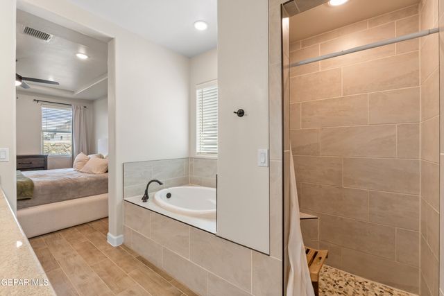 828 PASEO SOLAR Drive, El Paso, TX 79928