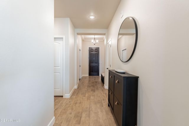 828 PASEO SOLAR Drive, El Paso, TX 79928
