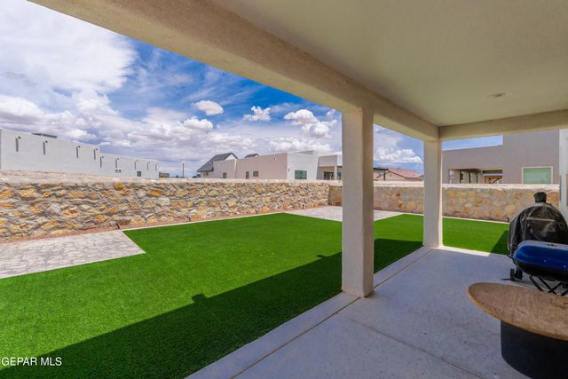 828 PASEO SOLAR Drive, El Paso, TX 79928