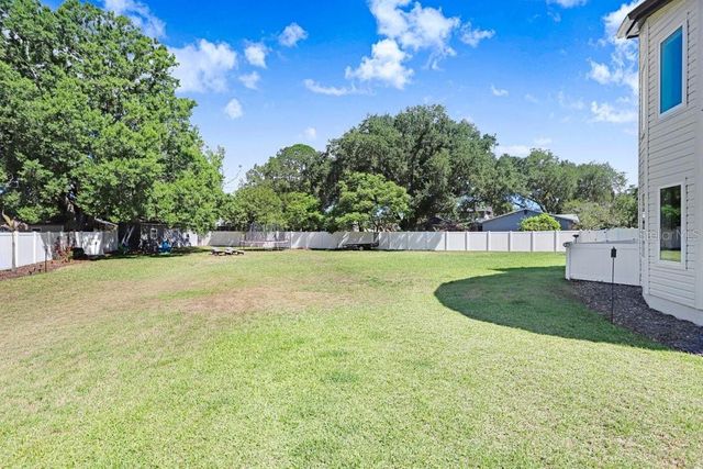 15306 LAKE MAURINE DRIVE, Odessa, FL 33556