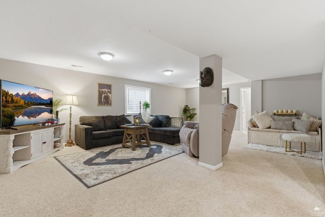 1325 Meadowbrooke Lane, Junction City, KS 66441