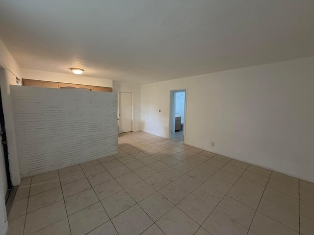 711 NW 4TH Avenue 2, Fort Lauderdale, FL 33311