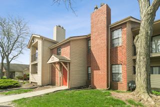 2060 N Rand Road 204, Palatine, IL 60074