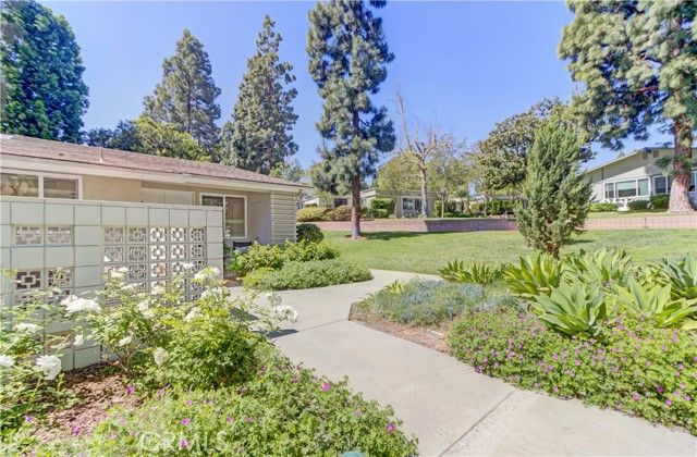 500 Avenida Sevilla A, Laguna Woods, CA 92637