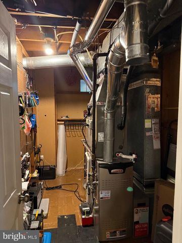 322 CHEDDINGTON RD, Linthicum Heights, MD 21090