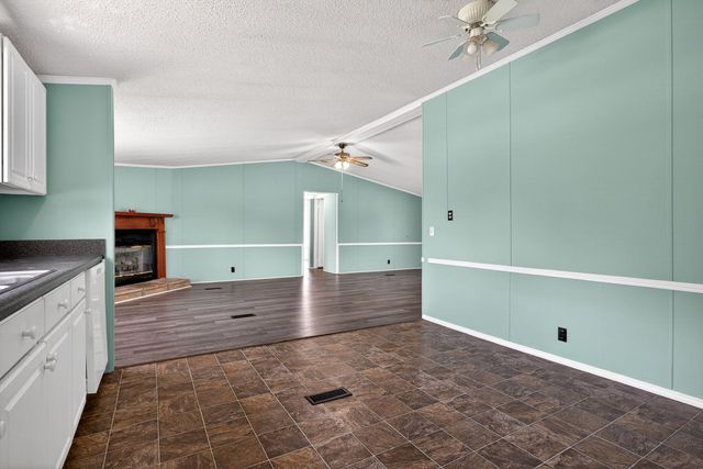 900 S Mountain St, Smithville, TN 37166