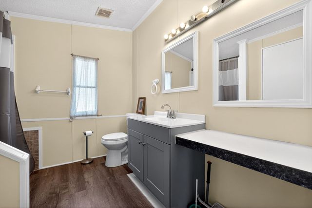 900 S Mountain St, Smithville, TN 37166