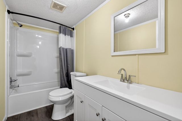 900 S Mountain St, Smithville, TN 37166