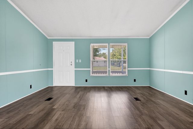 900 S Mountain St, Smithville, TN 37166