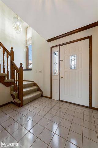2349 Hidden Trail Drive, Sterling Heights, MI 48314