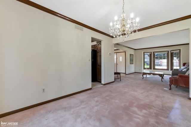 2349 Hidden Trail Drive, Sterling Heights, MI 48314