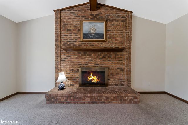 2349 Hidden Trail Drive, Sterling Heights, MI 48314