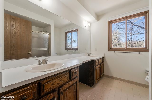 2349 Hidden Trail Drive, Sterling Heights, MI 48314