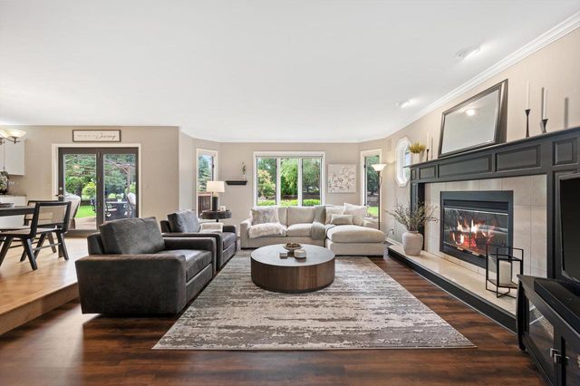W163N7576 Tamarack TRAIL, Menomonee Falls, WI 53051