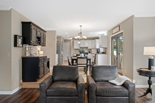 W163N7576 Tamarack TRAIL, Menomonee Falls, WI 53051