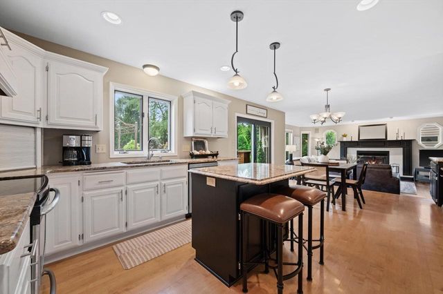 W163N7576 Tamarack TRAIL, Menomonee Falls, WI 53051