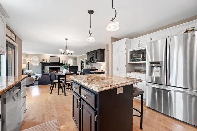 W163N7576 Tamarack TRAIL, Menomonee Falls, WI 53051