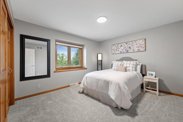 W163N7576 Tamarack TRAIL, Menomonee Falls, WI 53051