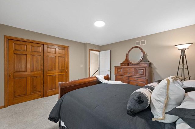 W163N7576 Tamarack TRAIL, Menomonee Falls, WI 53051