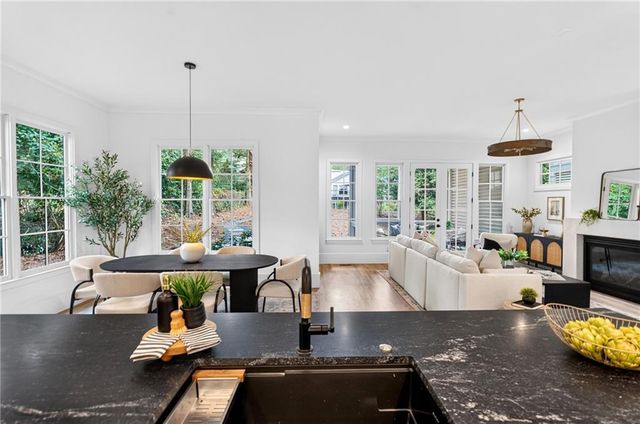 652 Timm Valley Road NE, Atlanta, GA 30305