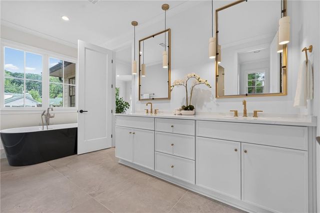 652 Timm Valley Road NE, Atlanta, GA 30305