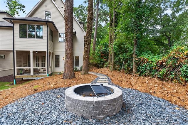 652 Timm Valley Road NE, Atlanta, GA 30305