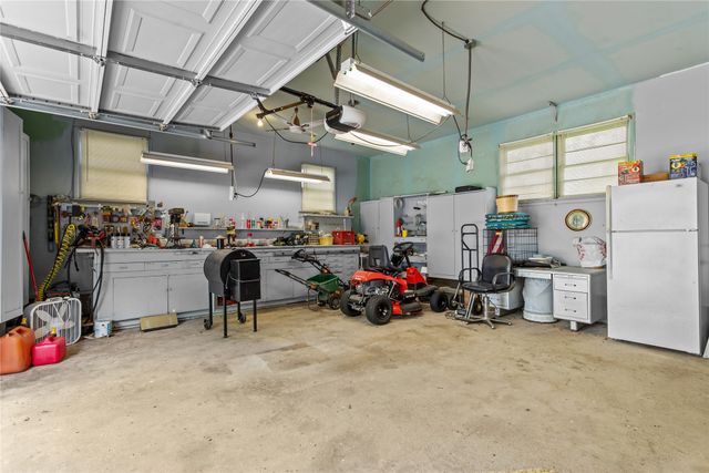 1403 W 5th Street, Clifton, TX 76634