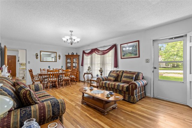 1403 W 5th Street, Clifton, TX 76634
